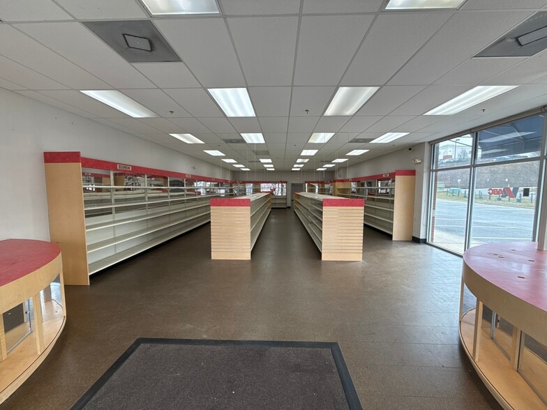 More Photos Of 9745 Patriot Hwy, Fredericksburg Unknown For Lease