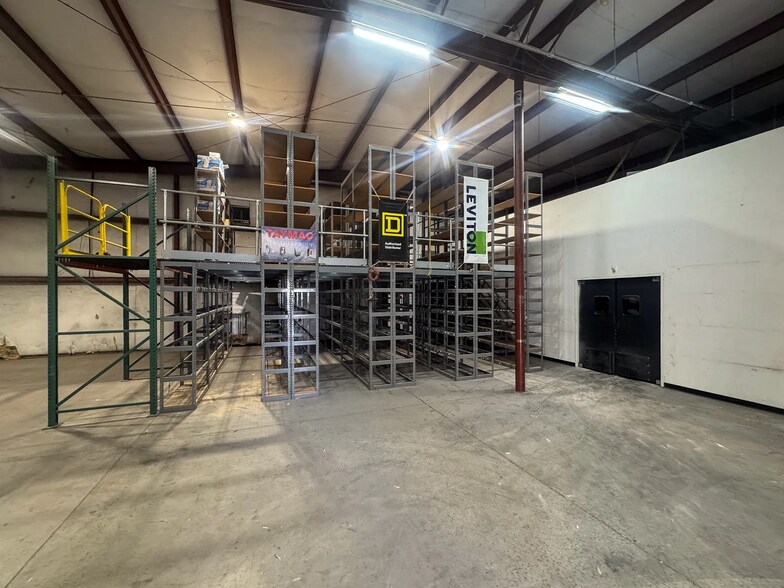 More Photos Of 640 W Centennial Blvd, Casa Grande Warehouse For Lease