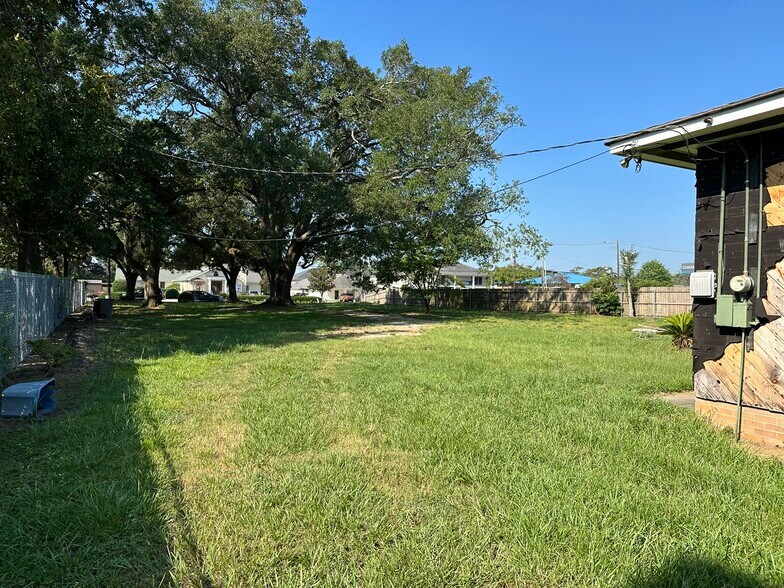 More Photos Of 7391 Highland Rd, Baton Rouge Land For Sale