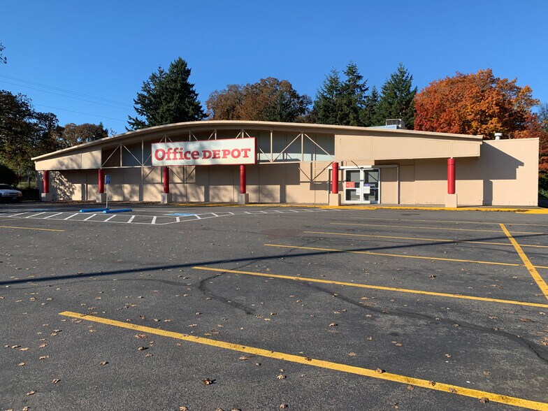 More Photos Of 2945 Liberty Rd S, Salem Freestanding For Lease