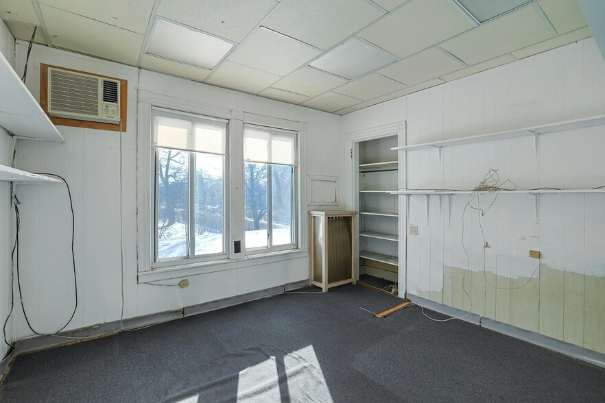 More Photos Of 162 Orange Ave, Suffern Office Residential For Sale