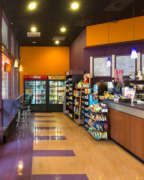 More Photos Of 225 Reinekers Ln, Alexandria Office For Lease