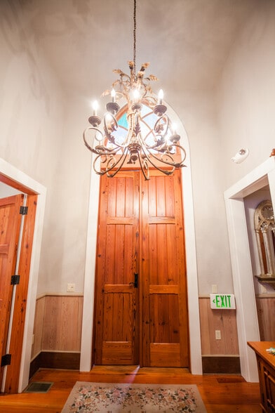 More Photos Of 219 Highway 51 NE, Steinhatchee Lodge Meeting Hall For Sale