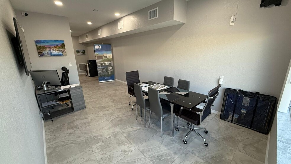 More Photos Of 424 SE 47th Ter, Cape Coral Unknown For Lease