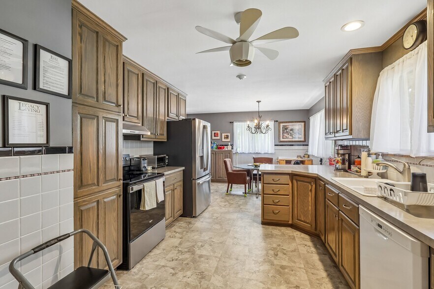 More Photos Of 836 Jacoby Rd, Copley Healthcare For Sale