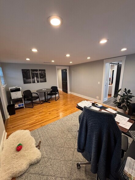 More Photos Of 11169 NW State Rd 20, Bristol Office For Sale