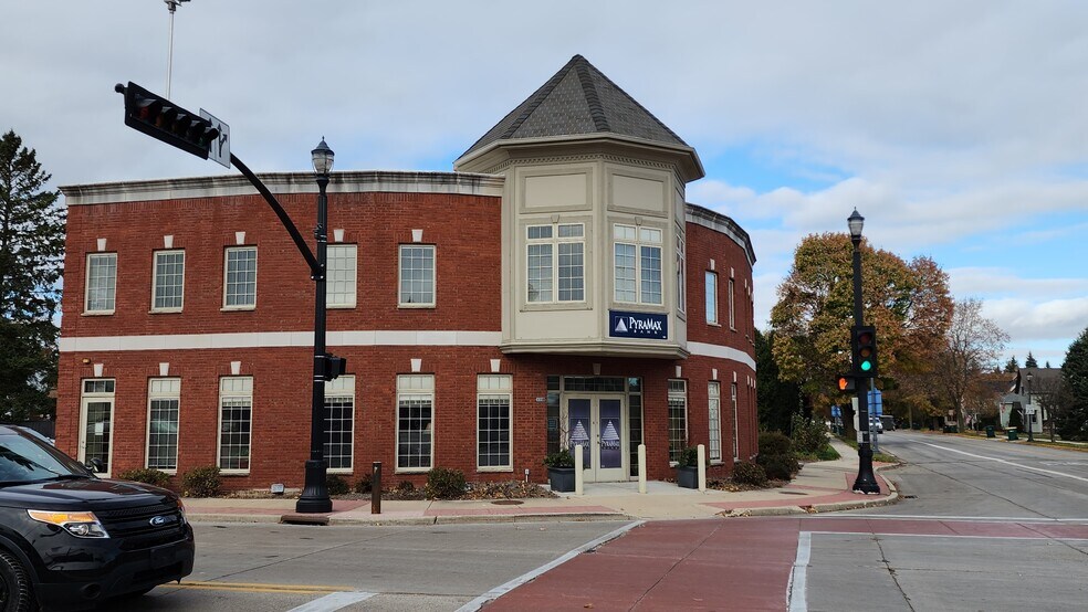 More Photos Of 1150 Washington St, Grafton Office For Lease