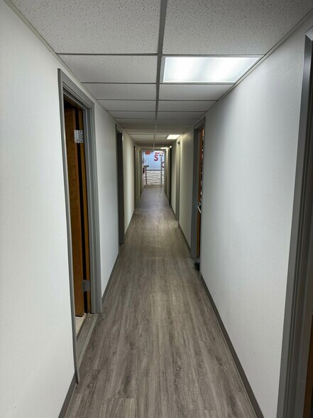 More Photos Of 105 Villa Dr, Corpus Christi Manufacturing For Lease
