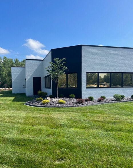 More Photos Of 640 Cepi Dr, Chesterfield Office For Sale