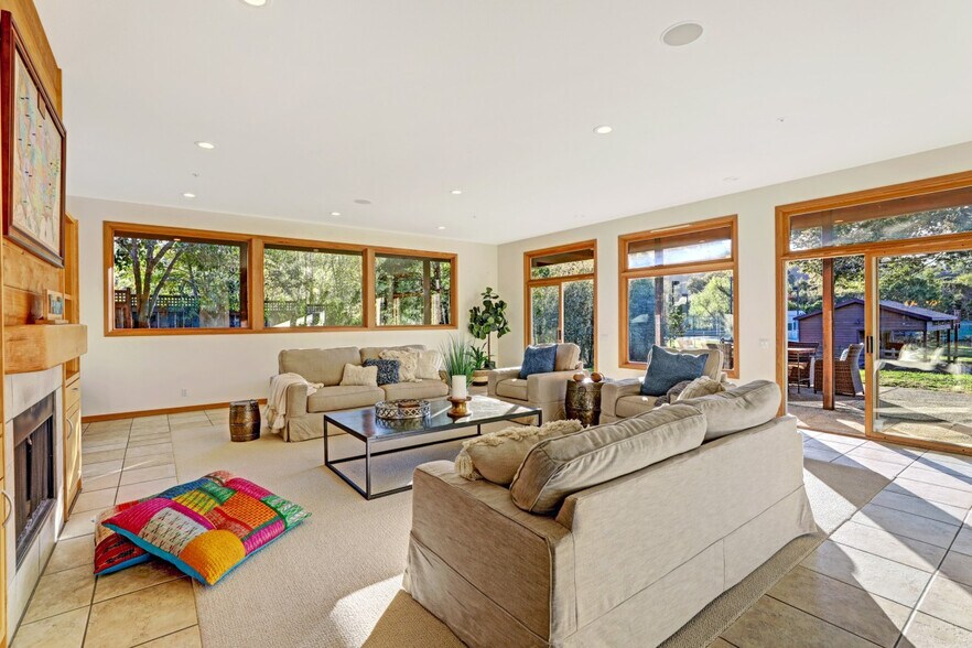 More Photos Of 8 Circle Rd, San Rafael Rehabilitation Center For Sale