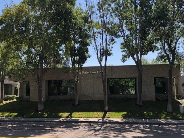 More Photos Of 22952 Mill Creek Dr, Laguna Hills Office For Lease