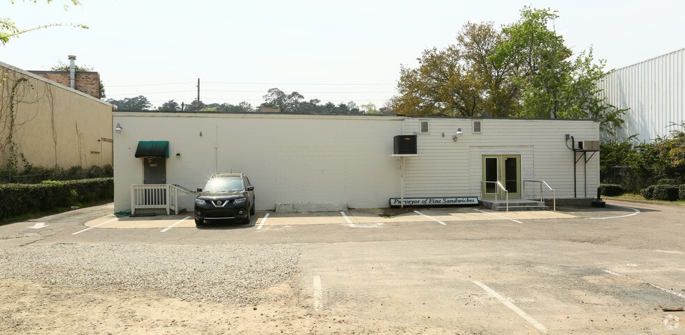 More Photos Of 2785 Capital Cir NE, Tallahassee Freestanding For Lease