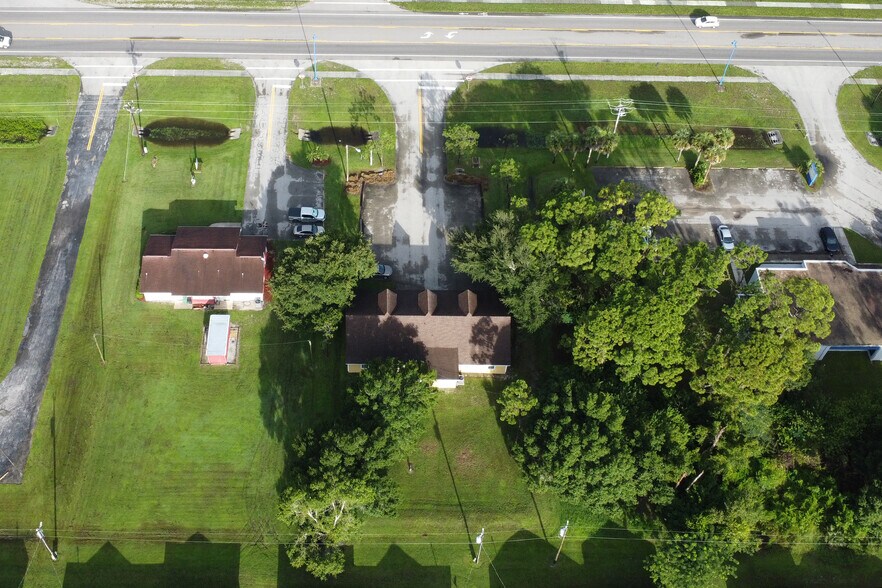 More Photos Of 1312 15th St N, Immokalee Office For Sale