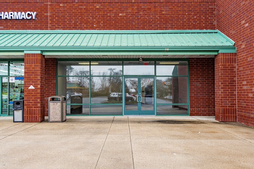 More Photos Of 912 W Bay Ave, Barnegat Storefront For Lease