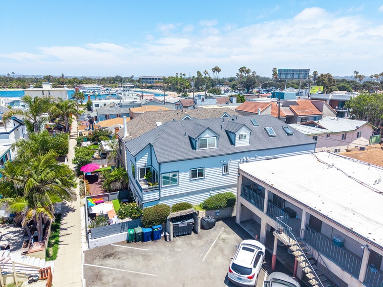More Photos Of 813 Isthmus Ct, San Diego Apartments For Sale