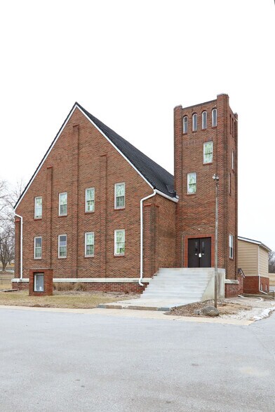 Primary Photo Of 302 S 2nd St, Polk City Lodge Meeting Hall For Sale