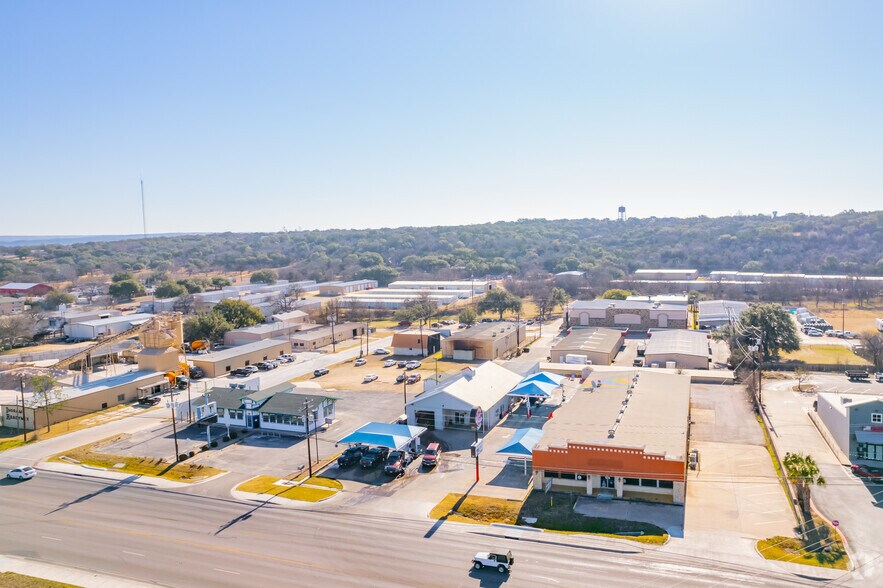 More Photos Of 2605 281, Marble Falls Carwash For Sale