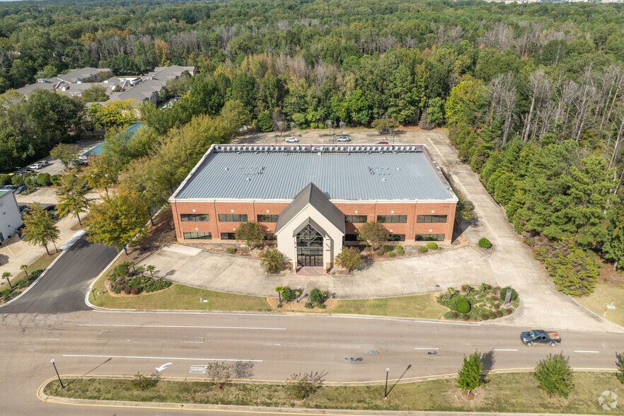 More Photos Of 625 Highland Colony Pky, Ridgeland Office For Lease