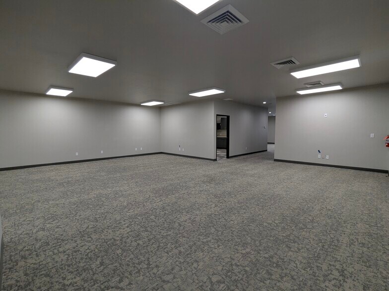 More Photos Of 5552 N Eagle Rd, Boise Office For Lease