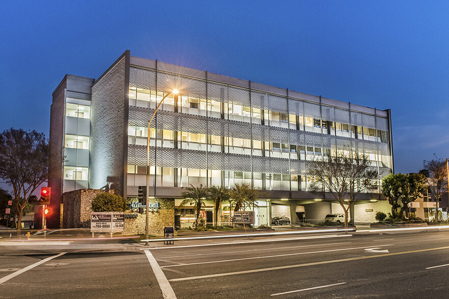 Primary Photo Of 10800 Paramount Blvd, Downey Medical For Lease