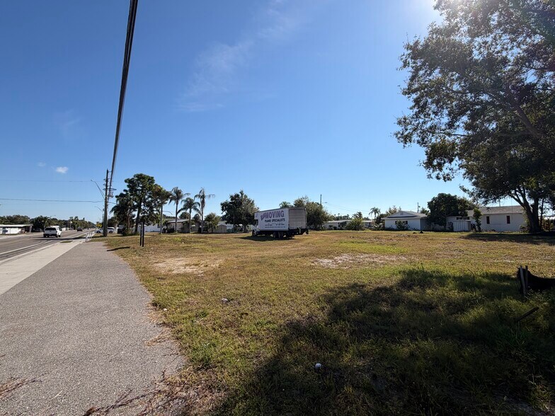 More Photos Of 7510 46th Avenue North, Saint Petersburg Land For Sale
