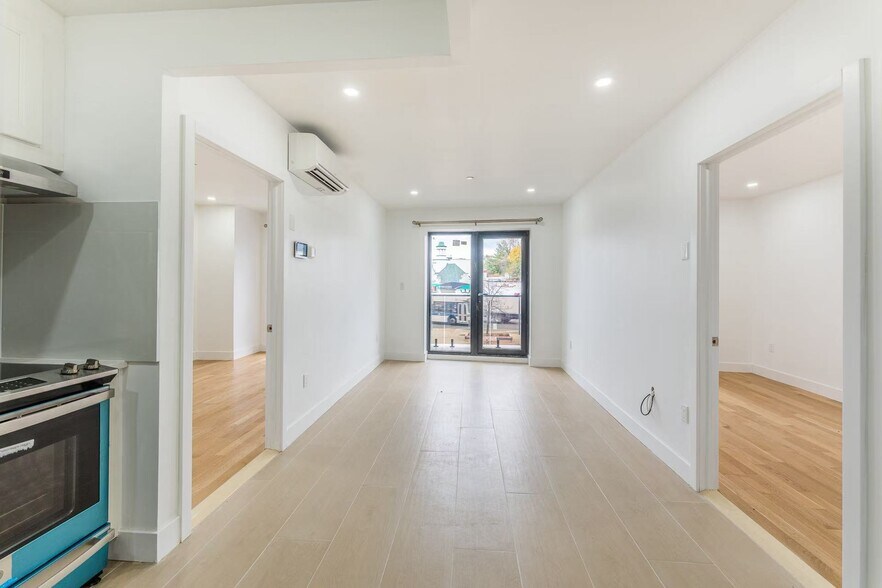 More Photos Of 16502 Sanford Ave, Flushing Apartments For Sale