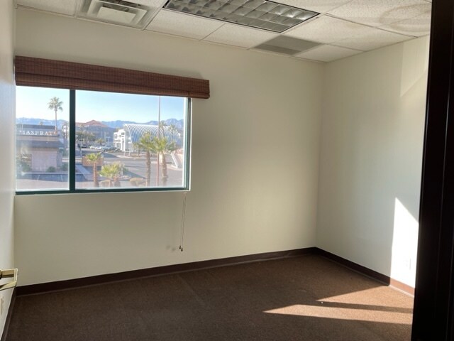 More Photos Of 5440 W Sahara Ave, Las Vegas Medical For Lease