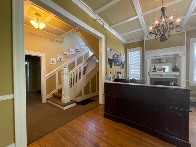 More Photos Of 2300 10th Ct, Birmingham Office Residential For Sale