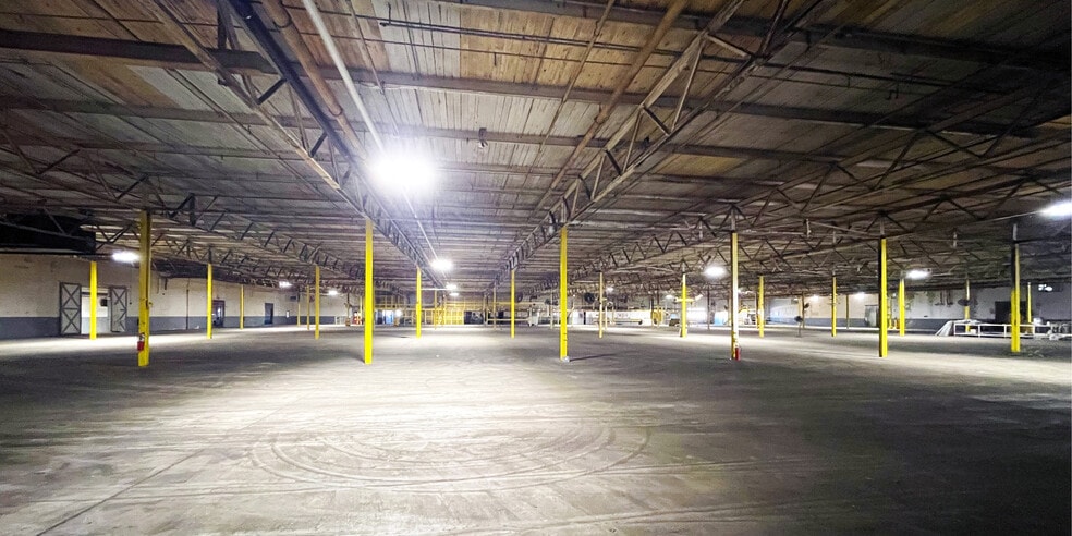 More Photos Of 2300 Old Durham Rd, Roxboro Warehouse For Lease