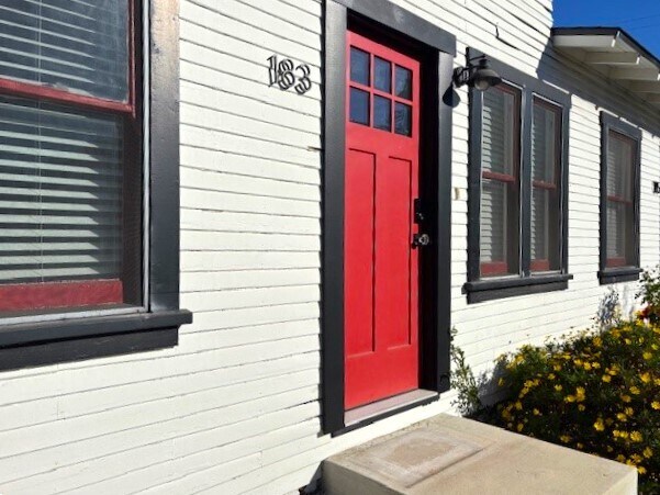 More Photos Of 183 N Waverly St, Orange Apartments For Sale