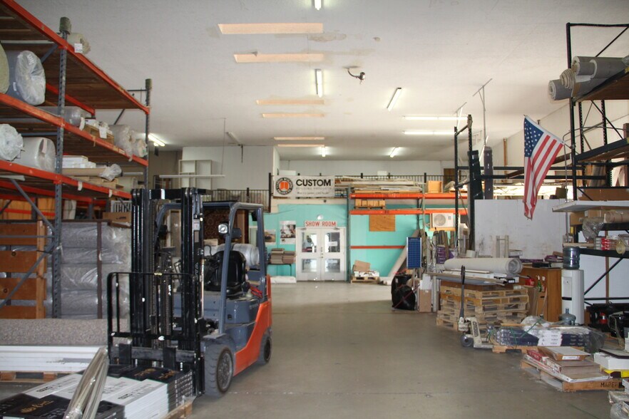 More Photos Of 60 N Signal Butte Rd, Apache Junction Industrial For Sale