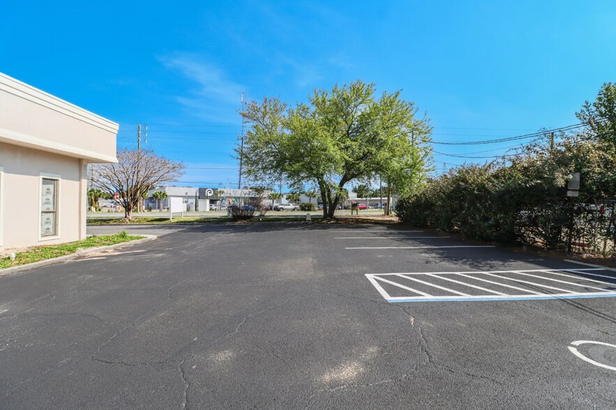 More Photos Of 185 Stahlman Ave, Destin Warehouse For Sale