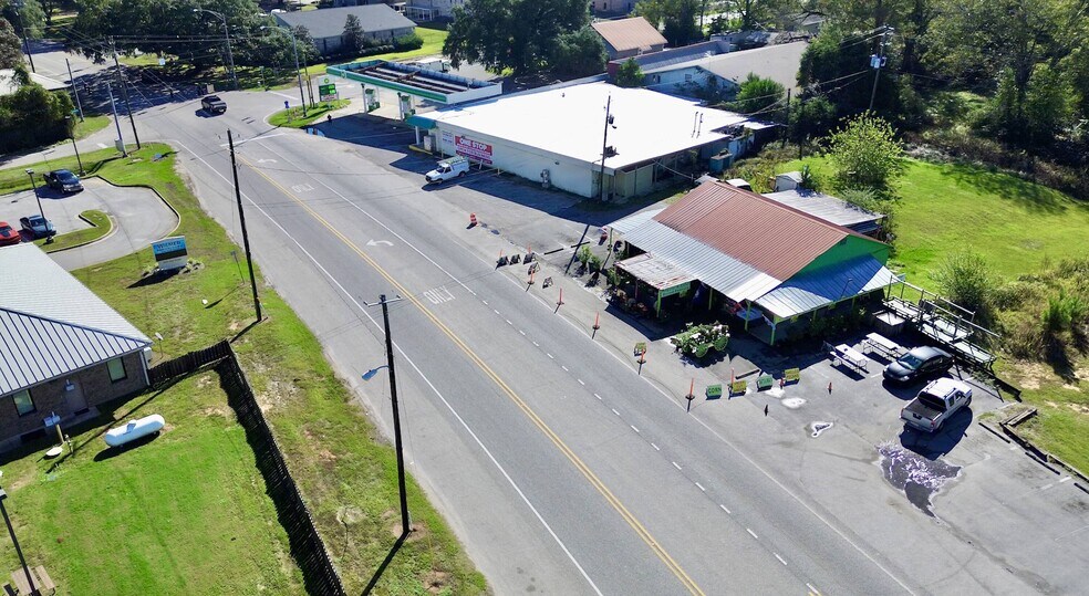 More Photos Of 13433 Moffett Rd, Wilmer Service Station For Sale