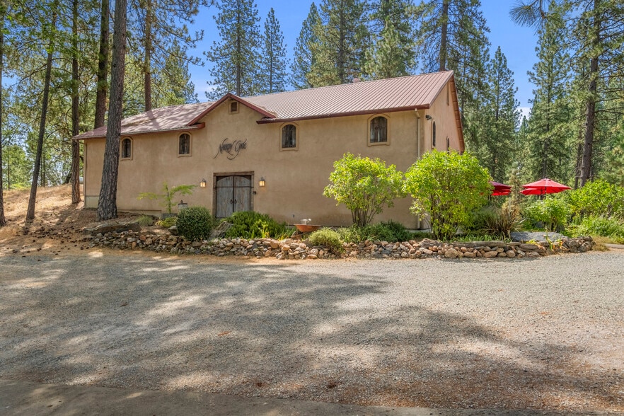 More Photos Of 4282 Pleasant Valley Rd, Placerville Specialty For Sale