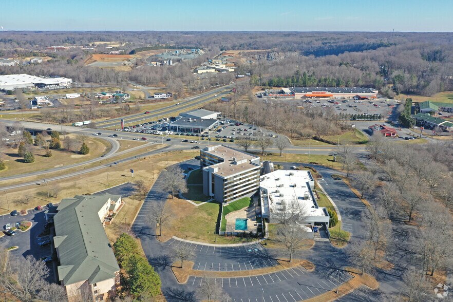 More Photos Of 5790 University Pky, Winston-Salem Hotel For Sale