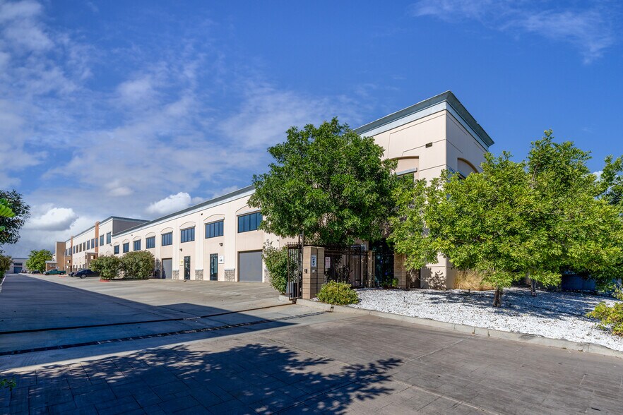 More Photos Of 1773 W San Bernardino Rd, West Covina Warehouse For Sale