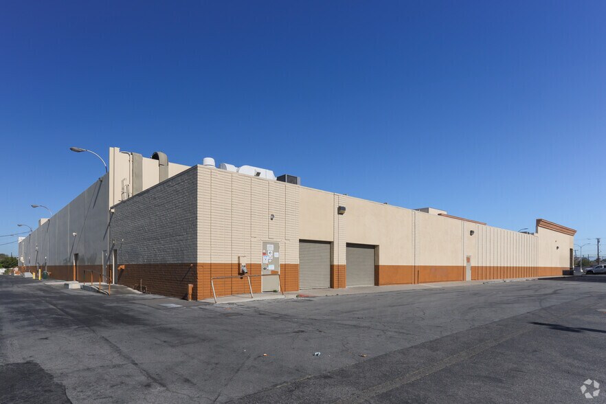 More Photos Of 1308-1414 W Edinger Ave, Santa Ana Unknown For Lease