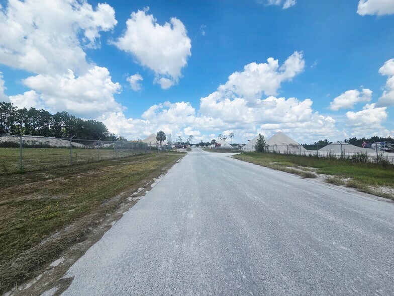 More Photos Of Industrial Park Rd, Green Cove Springs Land For Lease