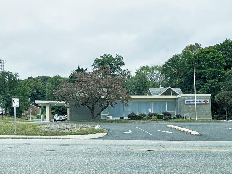 Primary Photo Of 304 Main St, Danielson General Retail For Sale