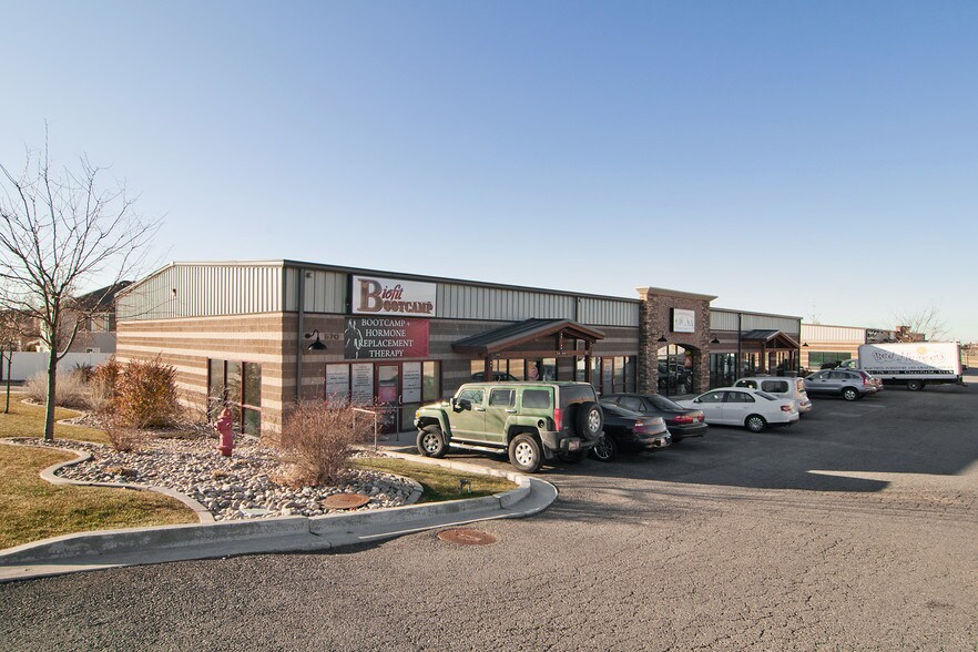 More Photos Of 570-575 E 1700 S, Clearfield Warehouse For Lease