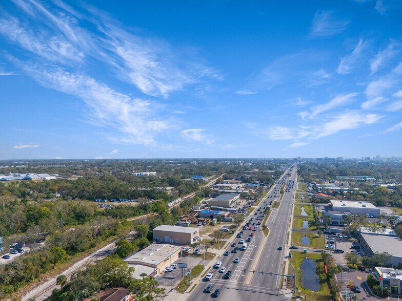 More Photos Of 4444 N Washington Blvd, Sarasota Warehouse For Sale