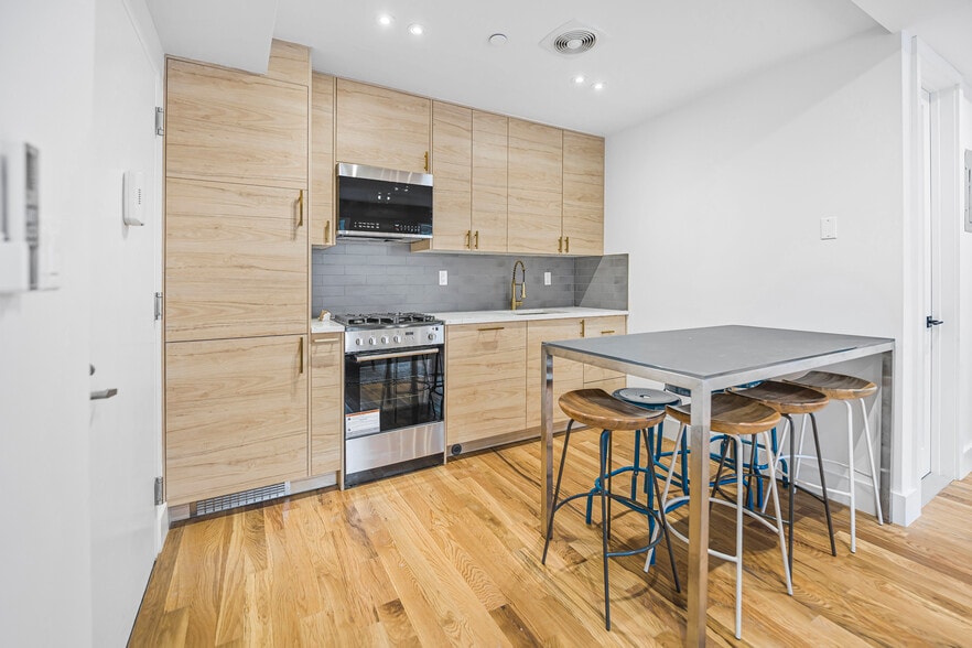 More Photos Of 1071-1079 Fulton St, Brooklyn Apartments For Sale