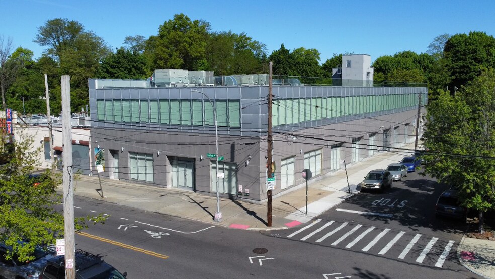 Primary Photo Of 6425 Central Ave, Glendale Light Manufacturing For Lease