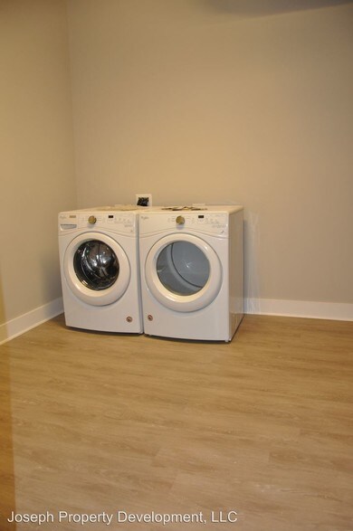 More Photos Of 4175 N Oakland Ave, Shorewood Multifamily For Sale