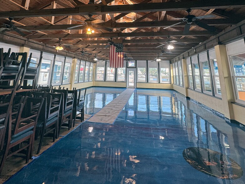 More Photos Of 275 Timber Island Rd, Carrabelle Restaurant For Sale