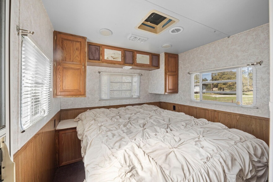 More Photos Of 820 Forest View Dr, Blanco Manufactured Housing Mobile Home Park For Sale