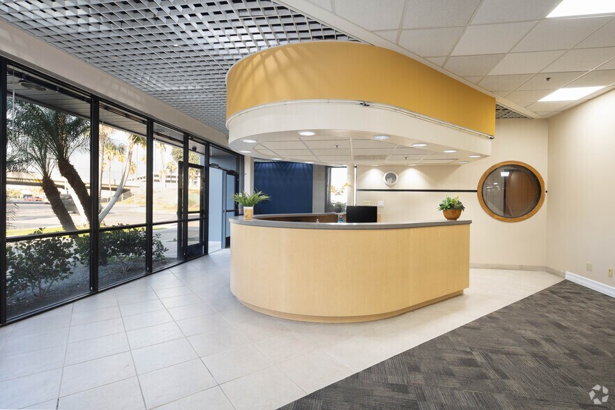 More Photos Of 1985-1985 S Santa Cruz St, Anaheim General Retail For Sale