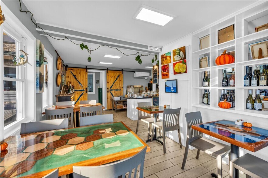 More Photos Of 357 W Main St, Searsport Freestanding For Sale