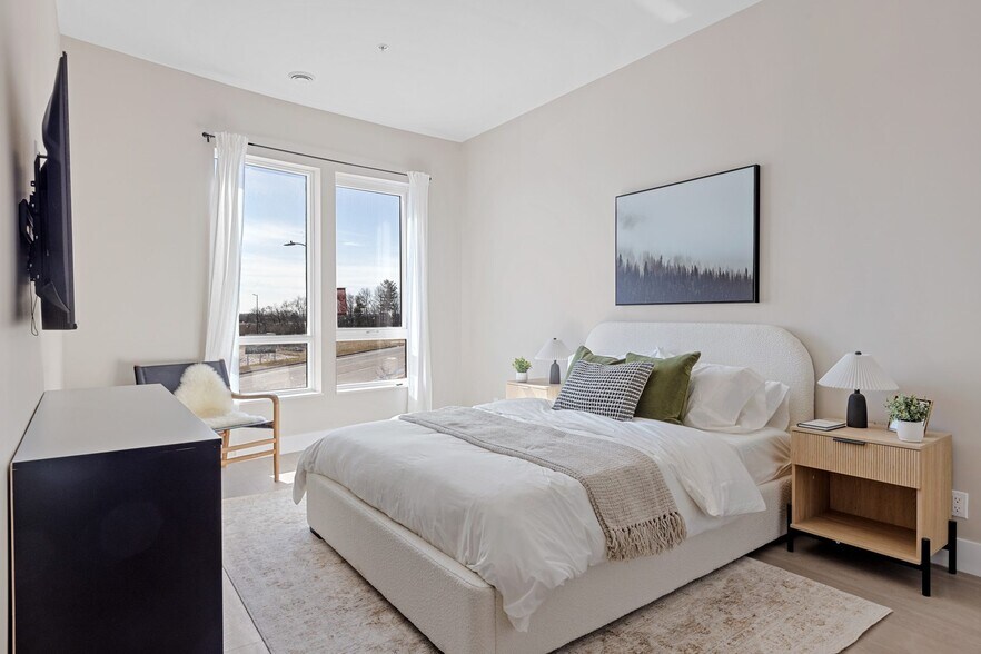 More Photos Of 180 Kanata Av, Ottawa Apartments For Lease