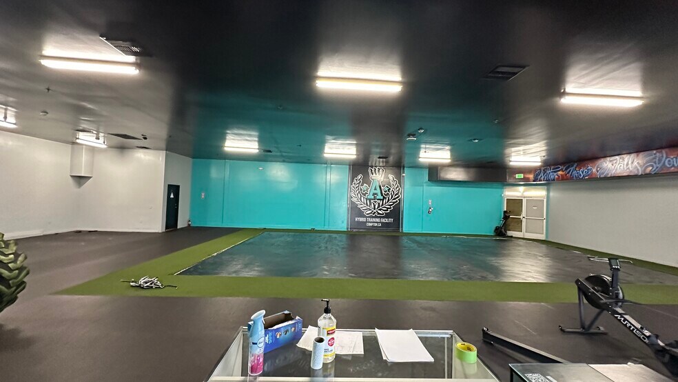More Photos Of 509-523 E Rosecrans Ave, Compton Storefront Retail Office For Lease